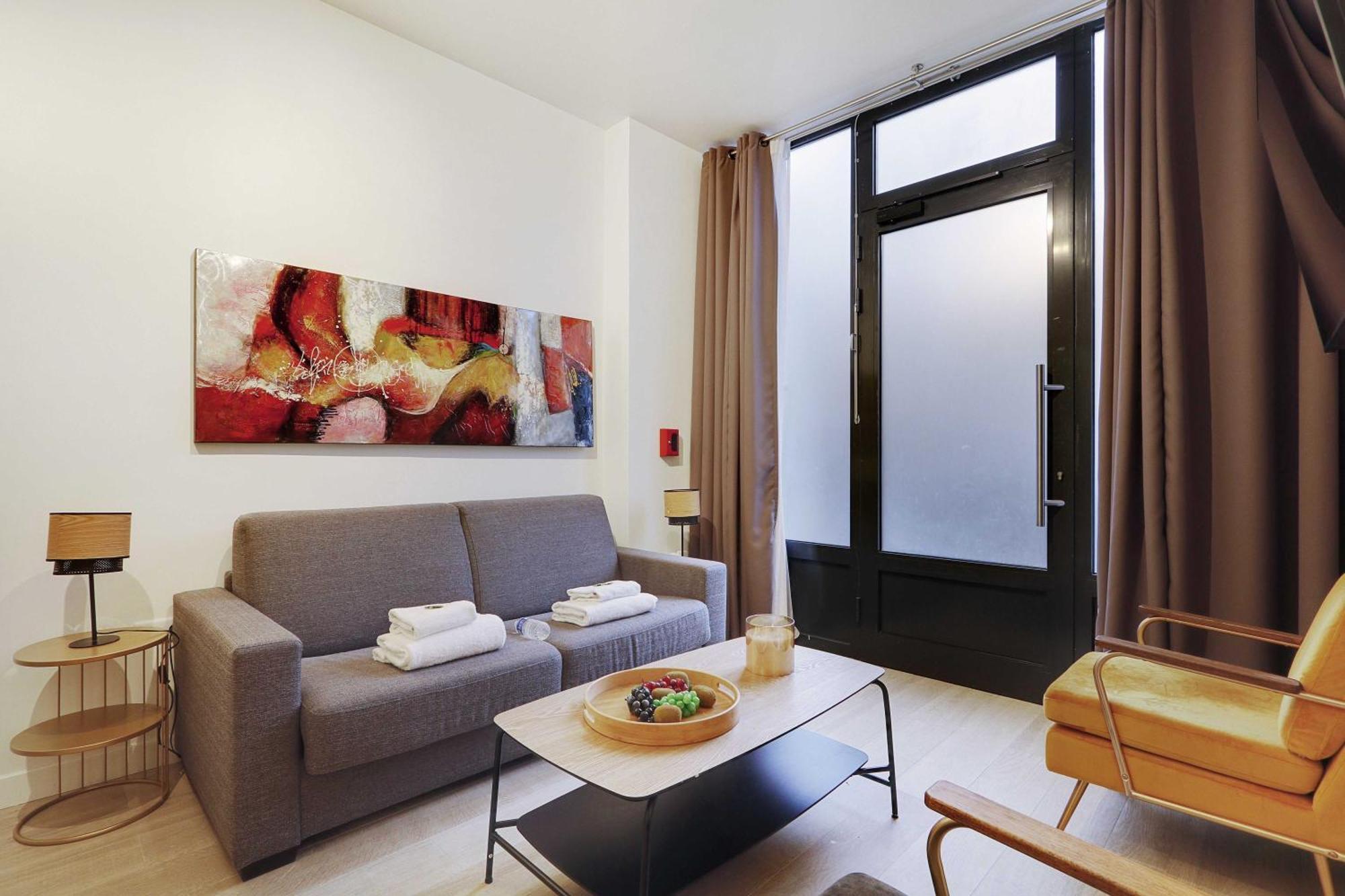 Intimate Apartment With Air Conditioner & Jacuzzi 2Br 6P Montmartre Paris Exterior photo